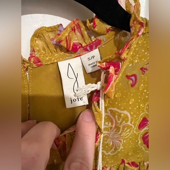 NEW!! Joie Yellow with Pink & Purple Floral Design Blouse in Size Small NWT! ๐ - Picture 8 of 14